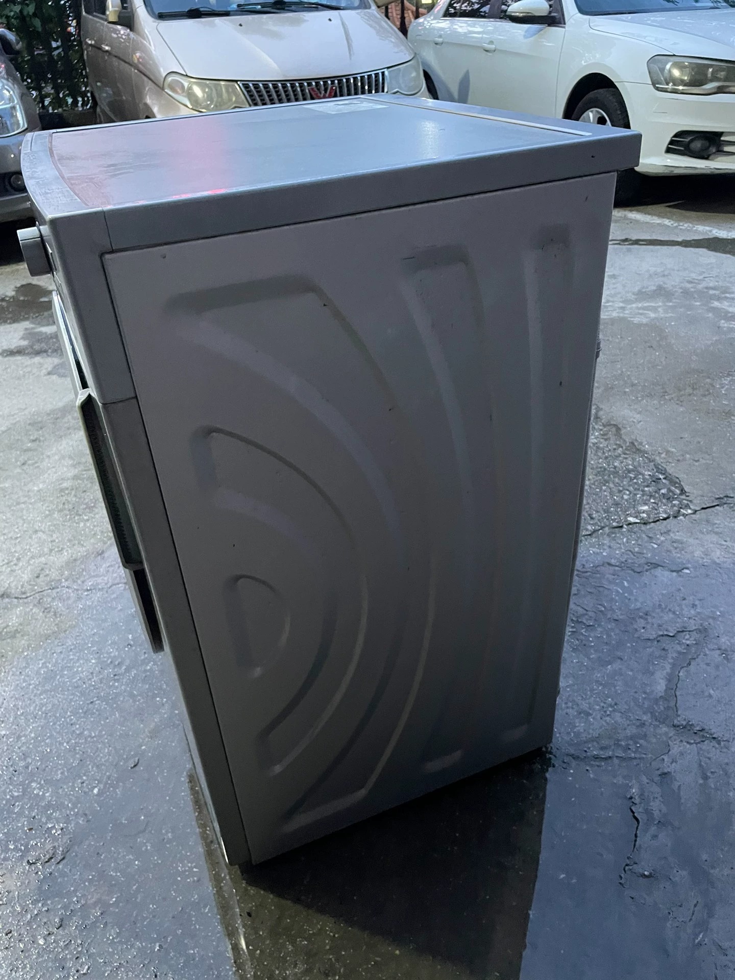 个人一手闲置松下洗衣机，型号看图，便宜出700元，功能正常，仅自提。松下牌子好用没得说，二手商品售出不退换